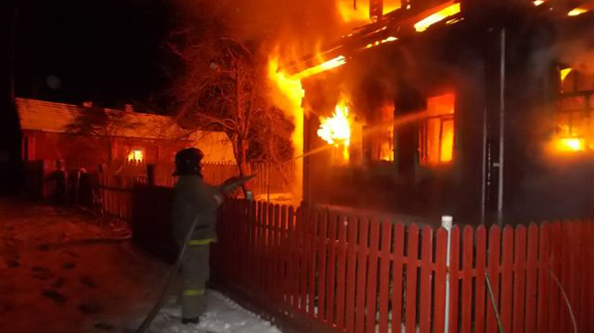 В Камешковском районе на пожаре погибла 5-летняя девочка