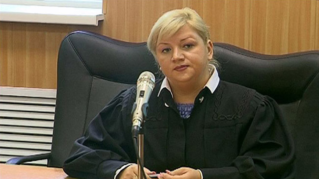 Экс-судья хохлова остается в сизо - пасми.

