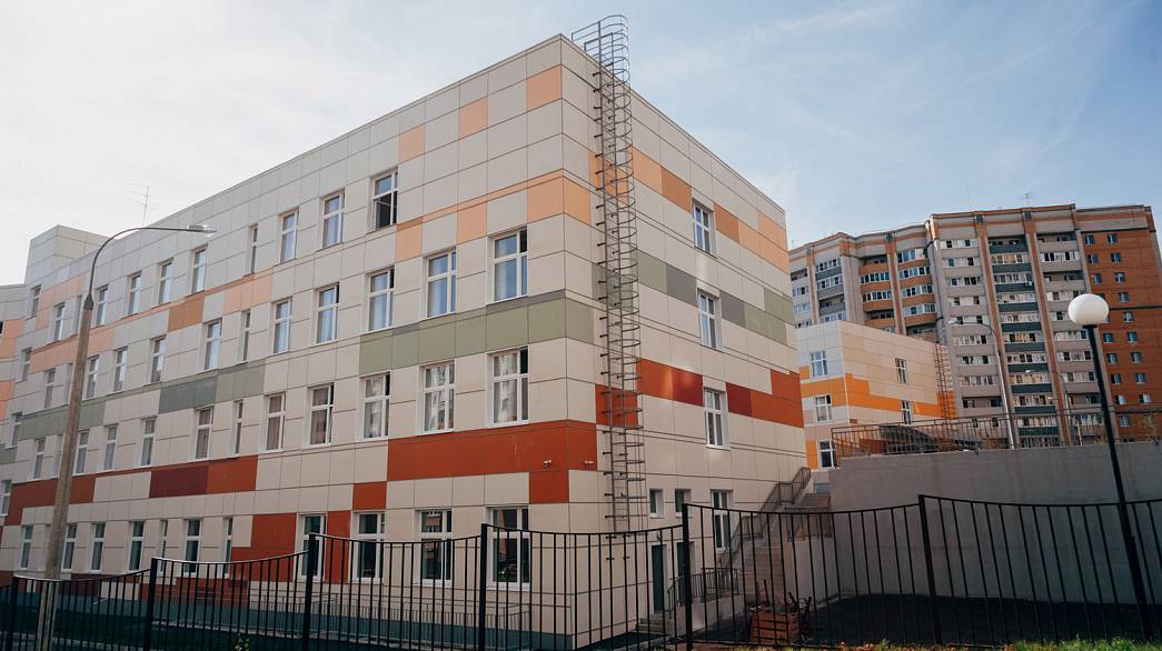 «Новая школа №49 обесценит имя Сперанского»