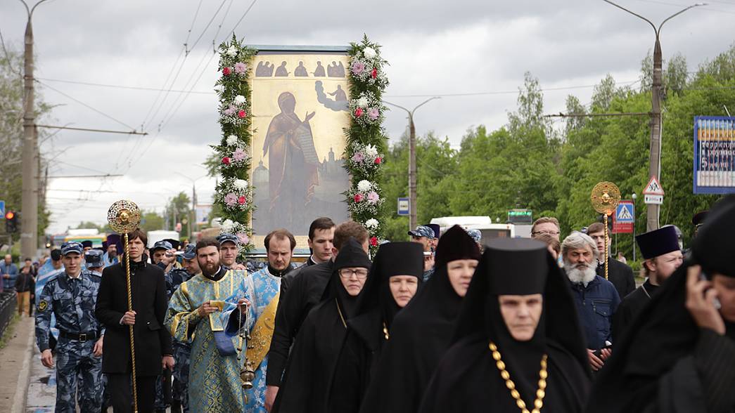 Во Владимирской области отменяют массовые уличные мероприятия, а Крестные ходы разрешают