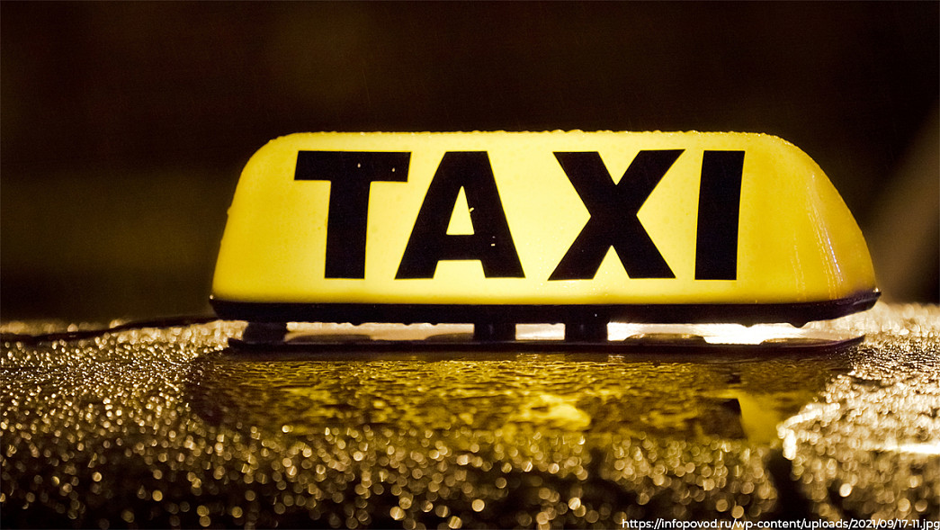 Житель Владимирской области ограбил водителя такси, угнал его автомобиль и попал в ДТП