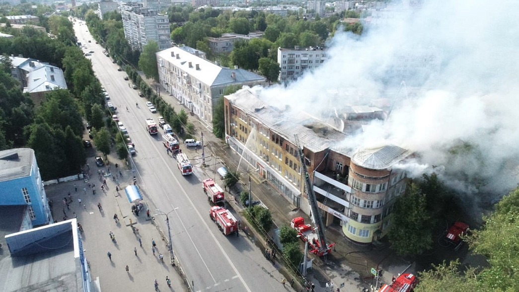 Пострадавшего на пожаре ковровчанина будут судить за непреднамеренный поджог здания с ущербом в 5 миллионов рублей