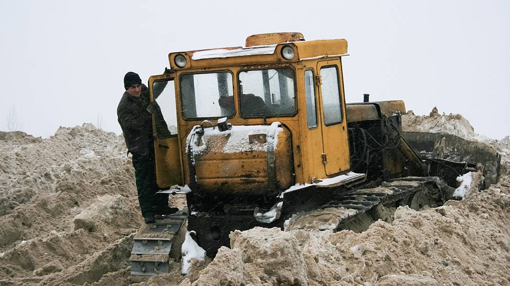 Утрамбовщику владимирского снега исполняется 28 лет. Депутаты предложили мэрии Владимира приобрести новый бульдозер, а не бесконечно ремонтировать старый