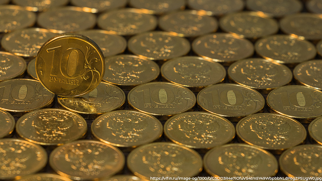 За год во Владимирской области стали реже подделывать 5-тысячные купюры и 10-рублевые монеты