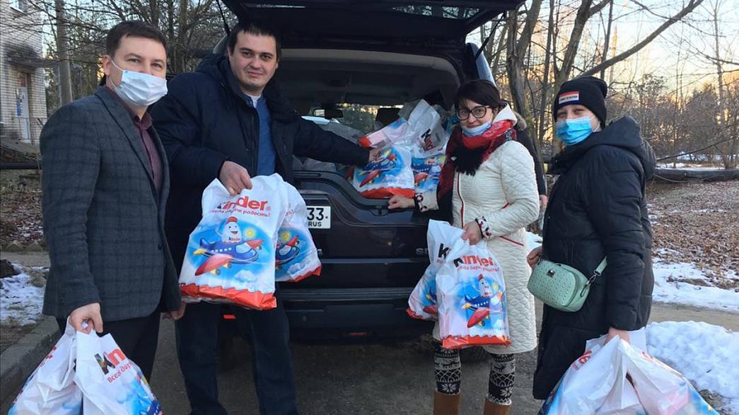 Более 700 медикам Владимирской области, работающим в «красных зонах» ковид-госпиталей, вручат по 1,5 килограмма сладостей