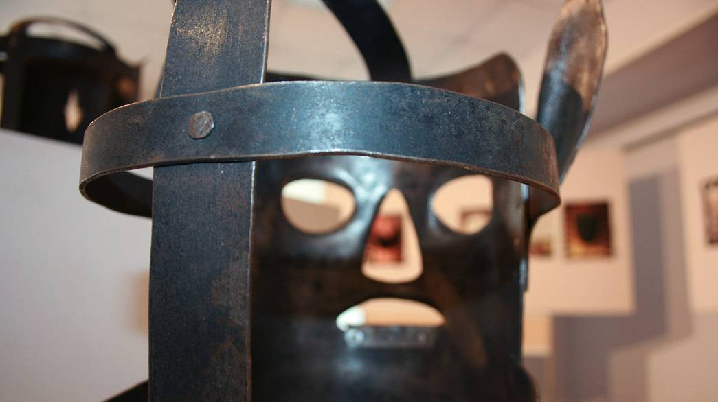 Во Владимире открылась интерактивная выставка масок «Без лица»