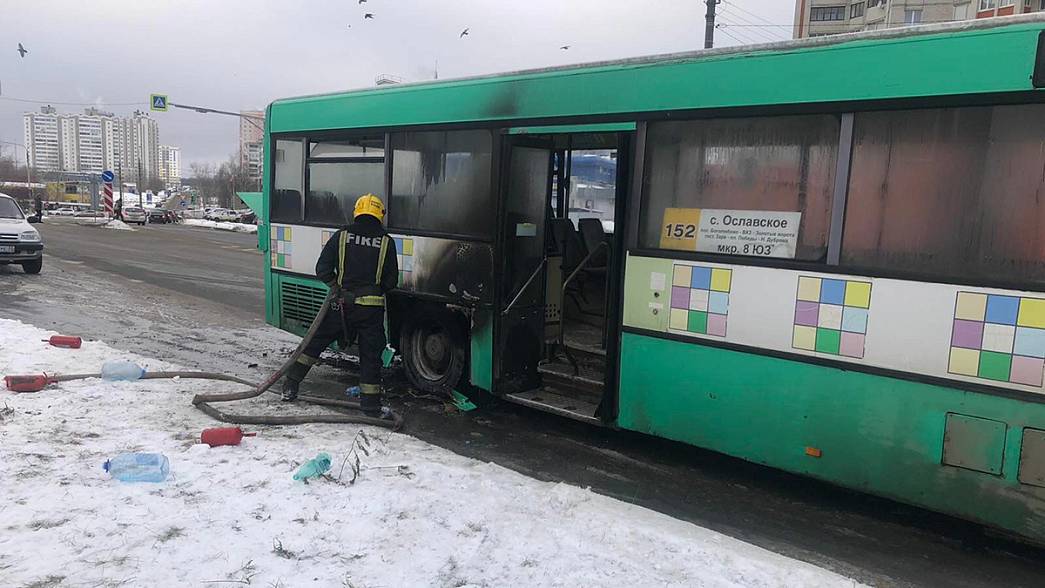 Во Владимире на улице Нижняя Дуброва вспыхнул автобус маршрута №152