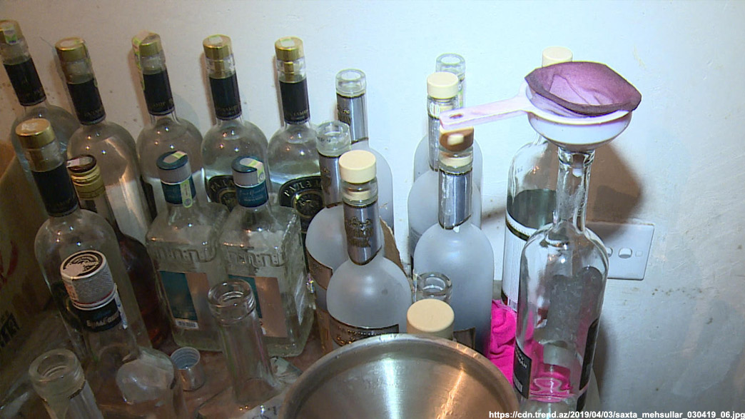 Предпринимателя из Вязниковского района будут судить за незаконный оборот алкоголя. У него изъяли семь тысяч литров не соответствующей ГОСТ спиртосодержащей жидкости