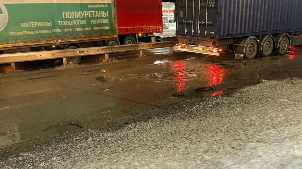 Владимирские власти требуют немедленно привести в нормативное состояние федеральную трассу М-7 в черте города Покрова