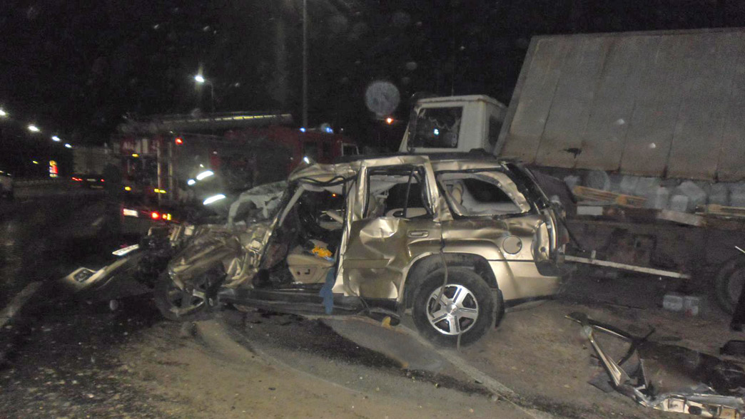 В Петушинском районе в ночной аварии погиб водитель внедорожника Chevrolet TrailBlazer