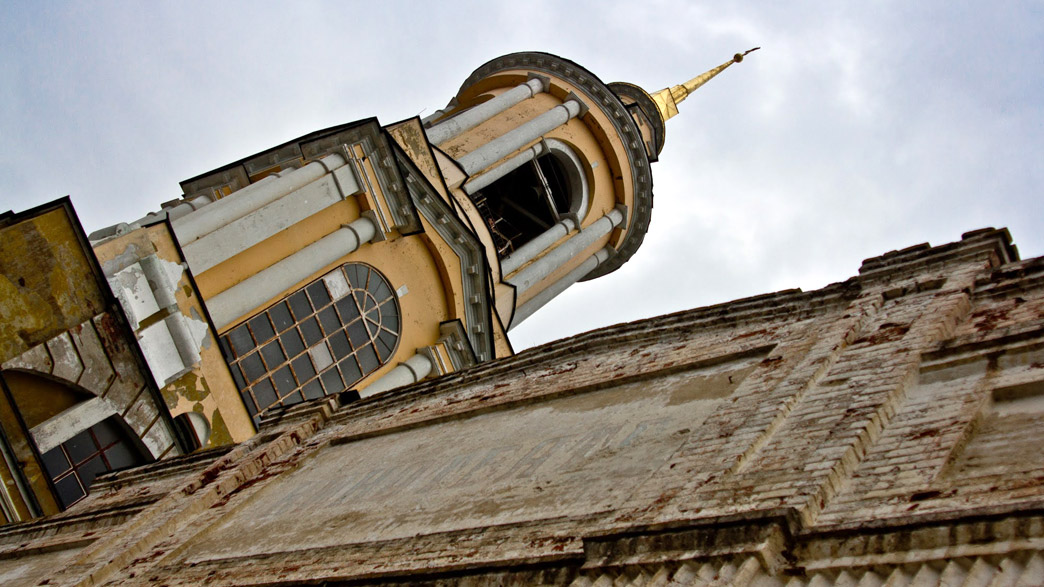 В Суздале в первоначальном виде восстановят полуразрушенную Сретенскую церковь Ризоположенского монастыря, где в советское время был кинотеатр