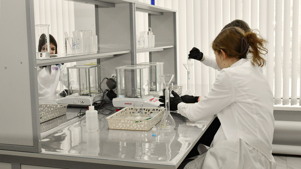 Будущие владимирские химики получили современную лабораторию
