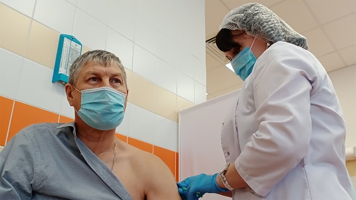 Власти заявляют, что во Владимирской области для «массовой» вакцинации от ковида открыли 43 прививочных пункта