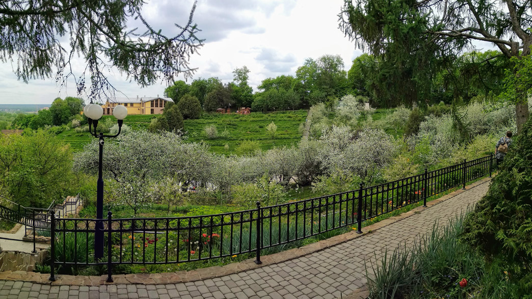 Патриарший сад Владимира приглашает горожан и туристов на день открытых дверей
