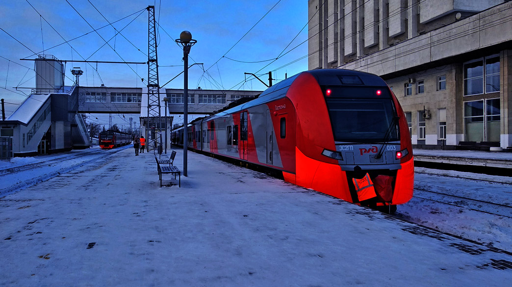 Поезд ласточка нижний новгород остановки. Поезд Ласточка Москва Нижний Новгород. Ласточка Москва Нижний Новгород.