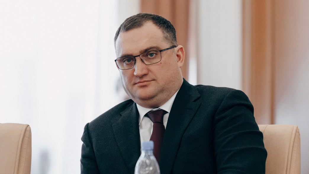 Александр Байер может покинуть администрацию Владимирской области из-за того, что депутаты ЗакСобрания отказались согласовывать его в должности вице-губернатора