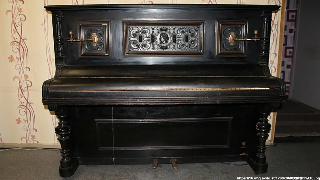 Дело об украденном пианино: музыкальный инструмент из ресторана нашли на даче у московской реставраторши