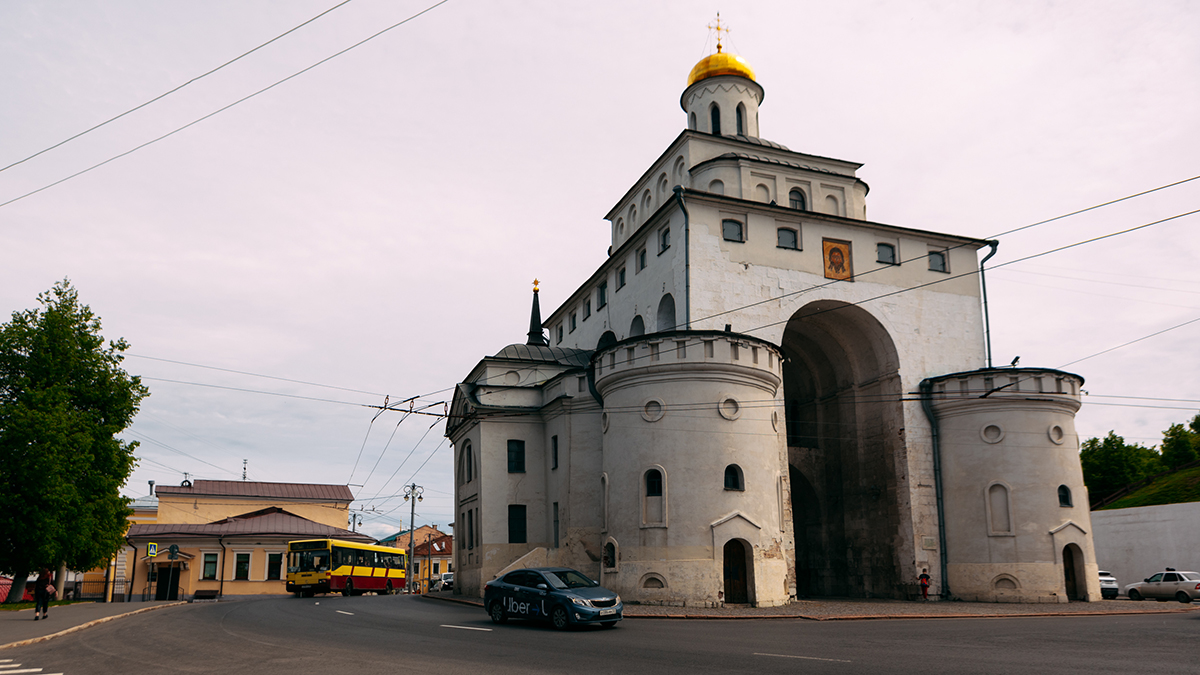 Октябрьский районный г владимира. День города Владимир. Город Владимир салют. Золотые ворота во Владимире до автовокзала с остановками на карте. Владимир ворота при въезде в город.