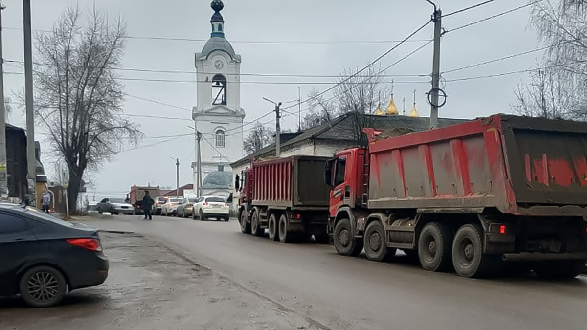 Грузовикам, занятым на строительстве трассы М-12, на месяц запретят  движение по районным дорогам - новости Владимирской области