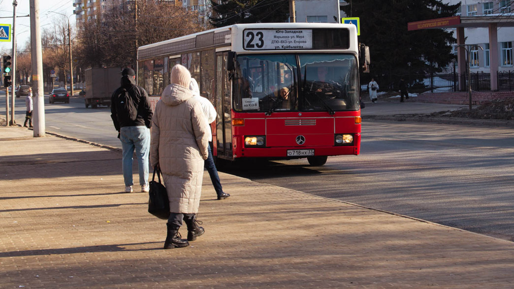 Автобусы маршрута №23 временно начнут заезжать к площади Ленина