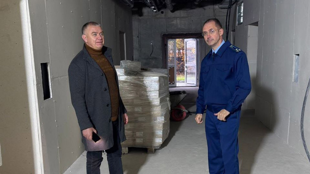 Поликлинике в Собинке грозит рецидив «эпидемии недостроев» Поликлинике в Собинке грозит рецидив «эпидемии недостроев»