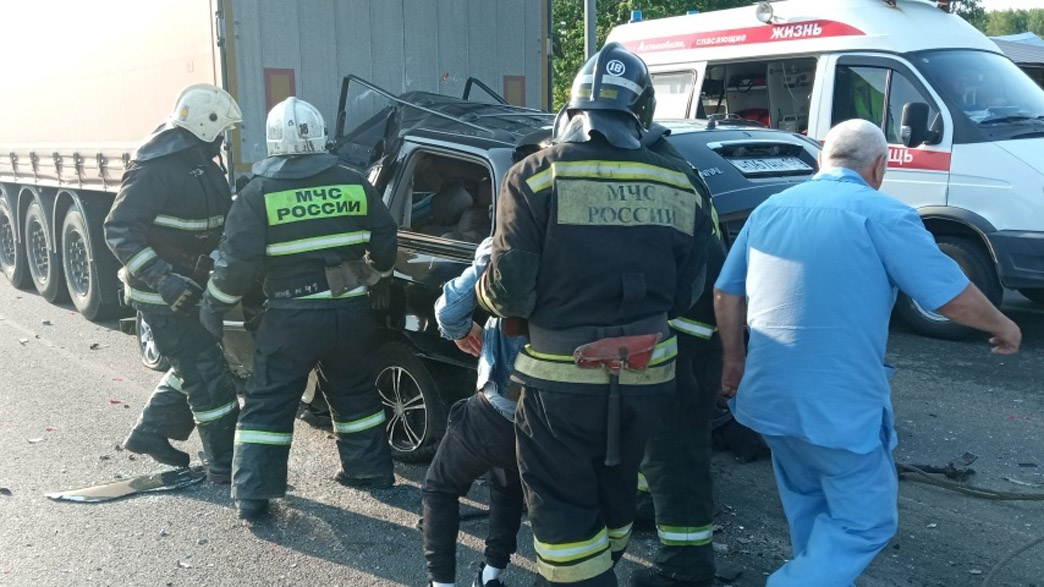 Автокатастрофа под Вязниками. В результате столкновения легкового автомобиля с грузовиком погиб человек