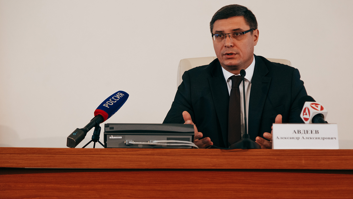 Врио губернатора Александр Авдеев рассказал о том, как предприятия и организации Владимирской области будут функционировать в нерабочие дни с 30 октября по 7 ноября
