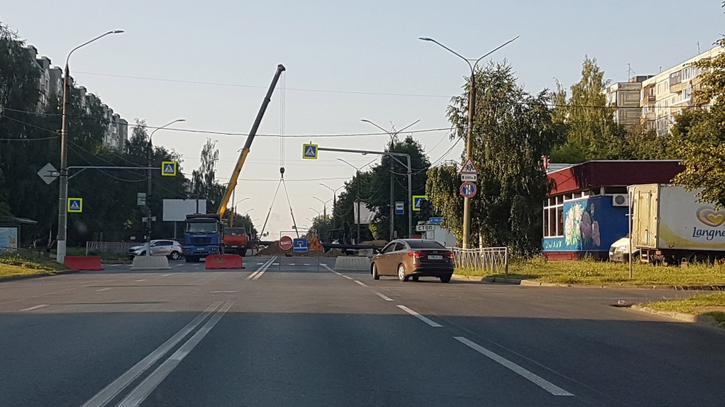 Улицу Безыменского в городе Владимире закрыли для проезда