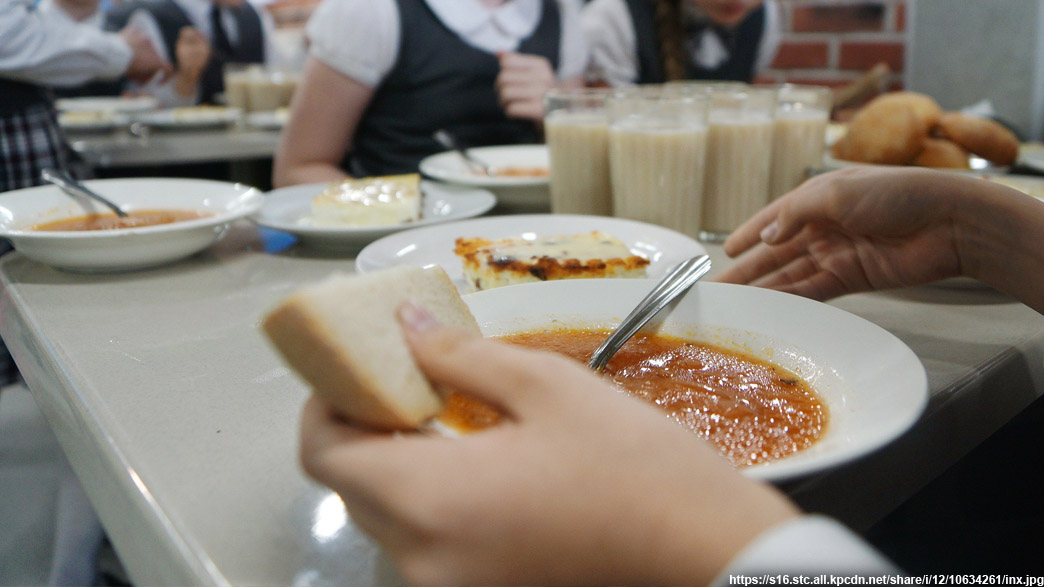 Во владимирских школах повышают цены на питание и на продленки