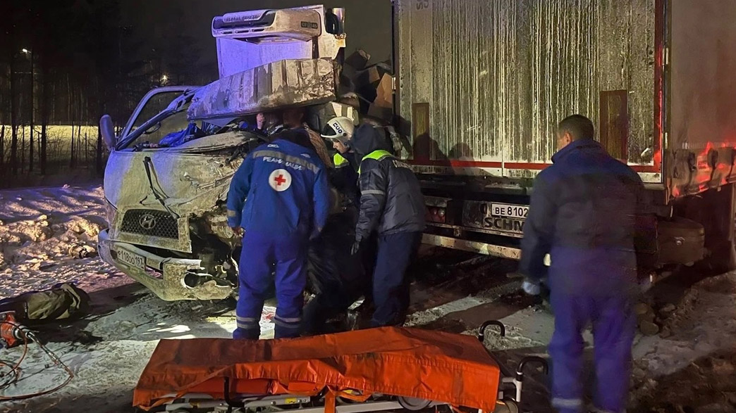 Столкновение грузовиков на двухполосном отрезке Южного объезда Владимира