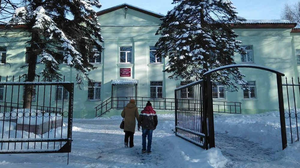 В Струнинской больнице открыли отремонтированную детскую поликлинику
