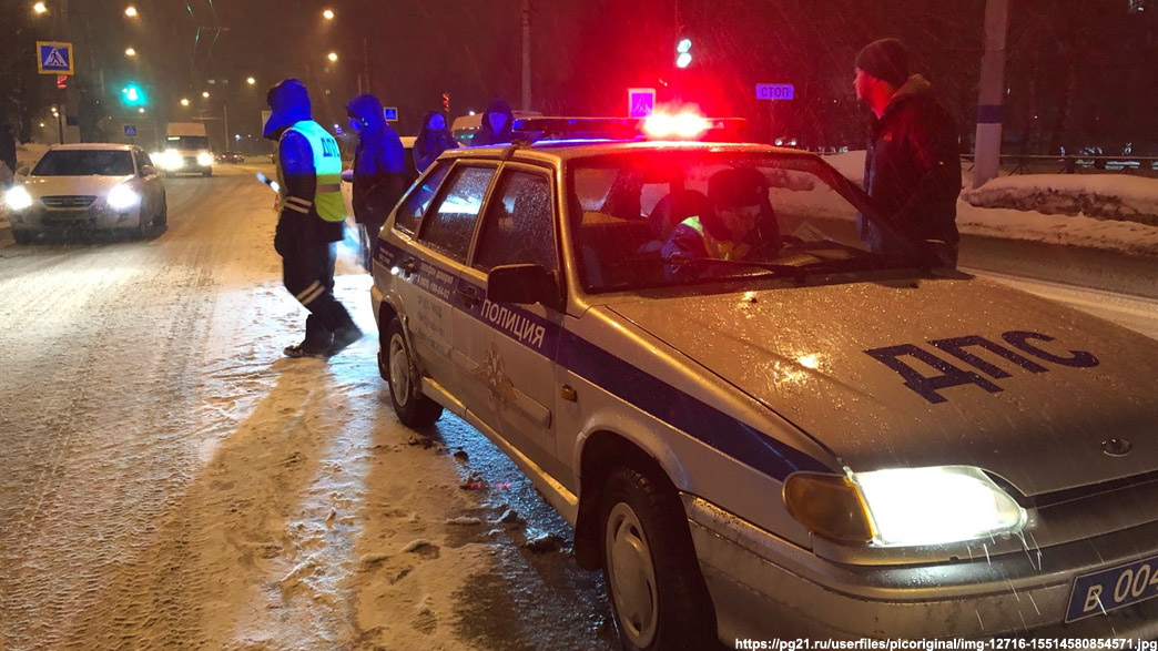 В «бестротуарном» микрорайоне Владимира 9-летняя девочка попала под колеса автомобиля