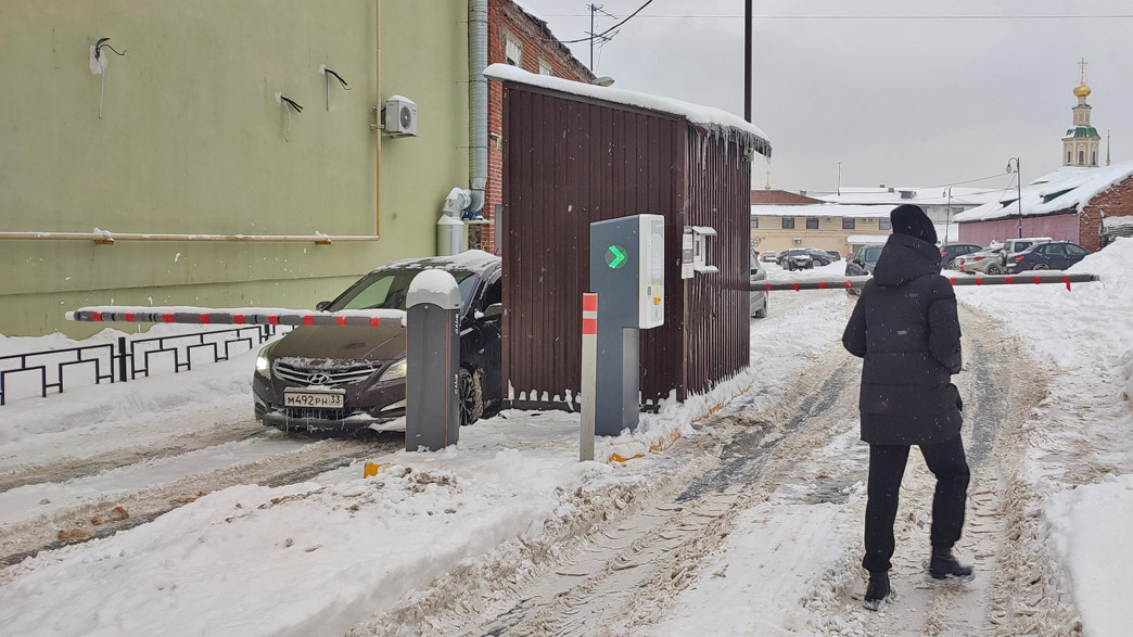 Во Владимирской области отменяют бесплатные парковки машин на муниципальной земле