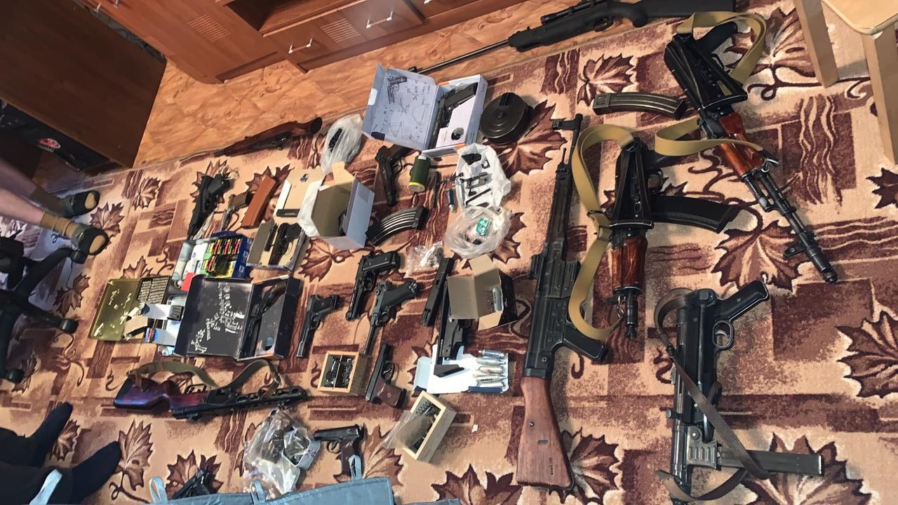 Подпольного оружейника осудили за возращение боевых качеств пистолетам и винтовкам