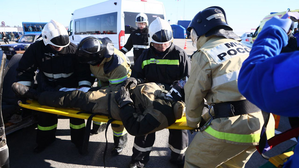 Владимирские спасатели ликвидировали последствия ДТП на платной трассе М-12