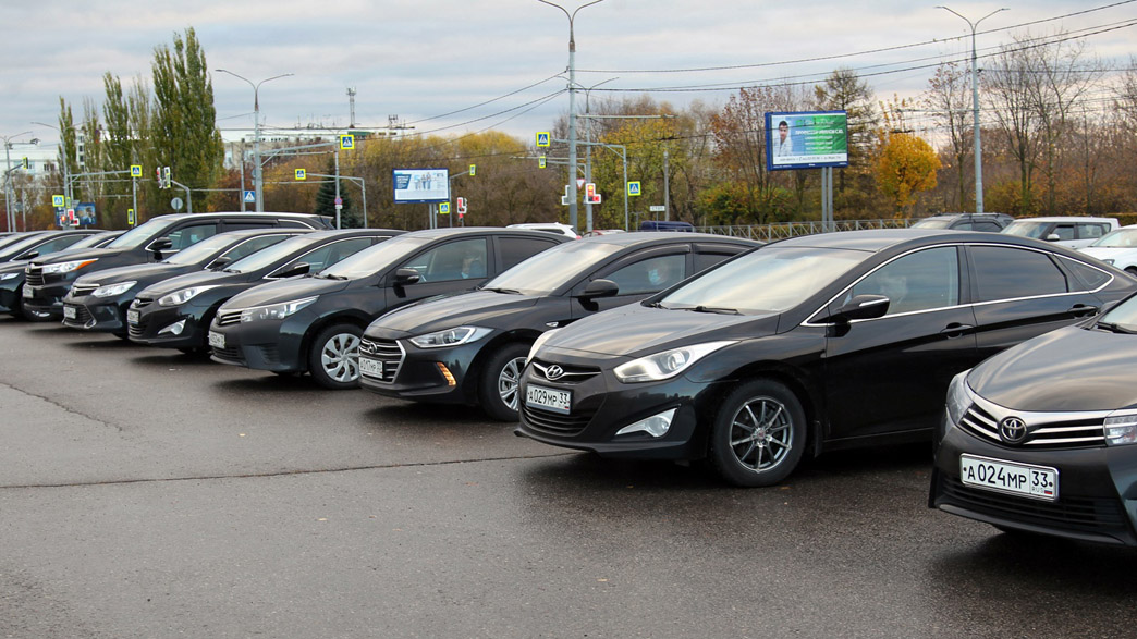 Служебные автомобили администрации Владимирской области помогут врачам быстрее добраться до пациентов