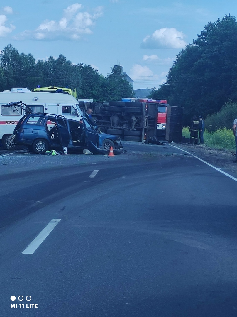 В автомобильных авариях на владимирских дорогах за выходные погибли два  человека - новости Владимирской области