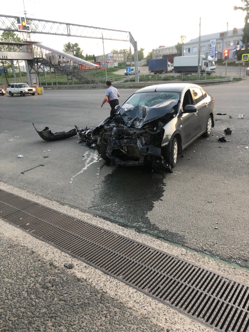 Во Владимире водитель сгорел в автомобиле у «Глобуса»