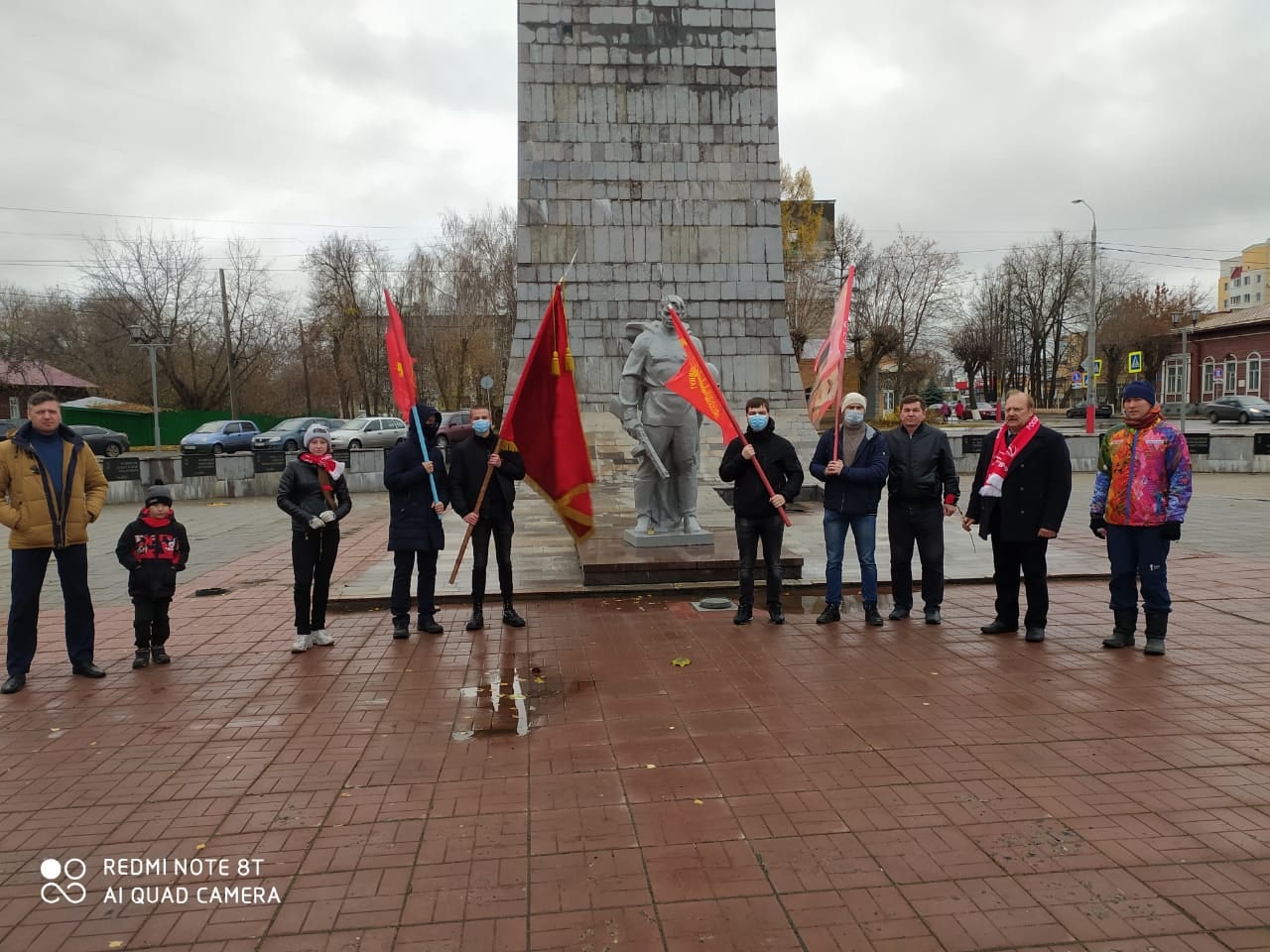 Революция в маске. Коммунисты Владимирской области, несмотря на карантинные  ограничения, отметили 7 ноября - новости Владимирской области