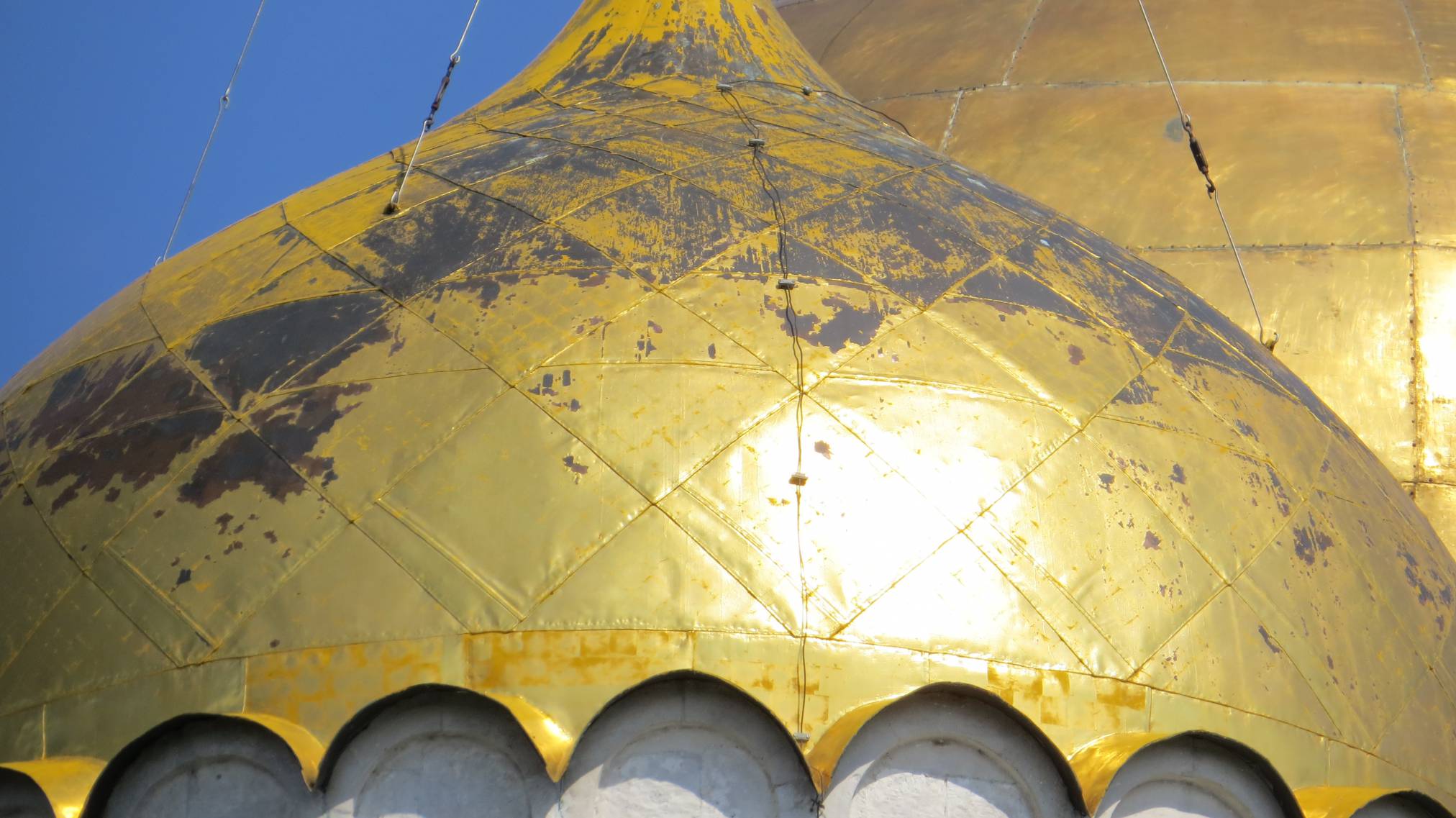 Сусальное золото купола
