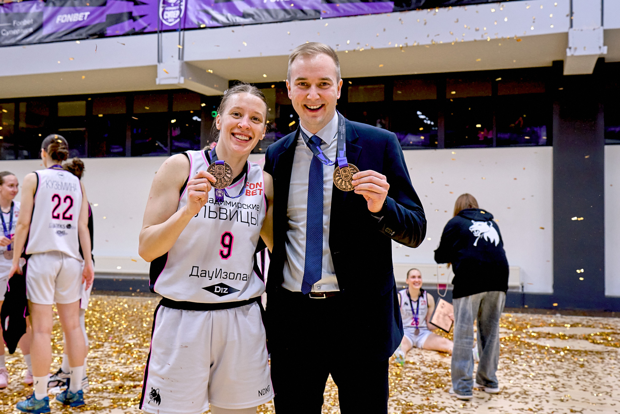 Тренер Григорий Стеблянкин и игрок Светлана Крамар.jpg