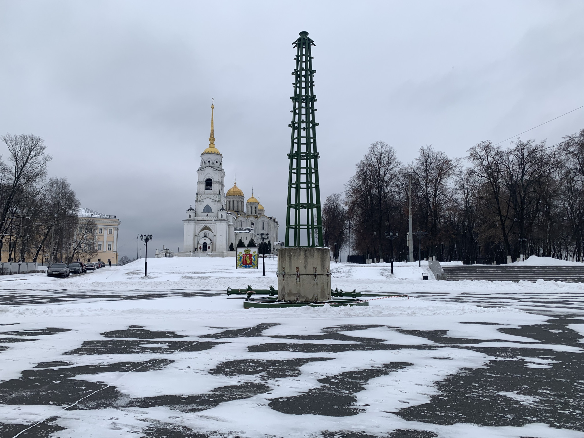 Во Владимире начали создавать новогоднее настроение - новости Владимирской  области