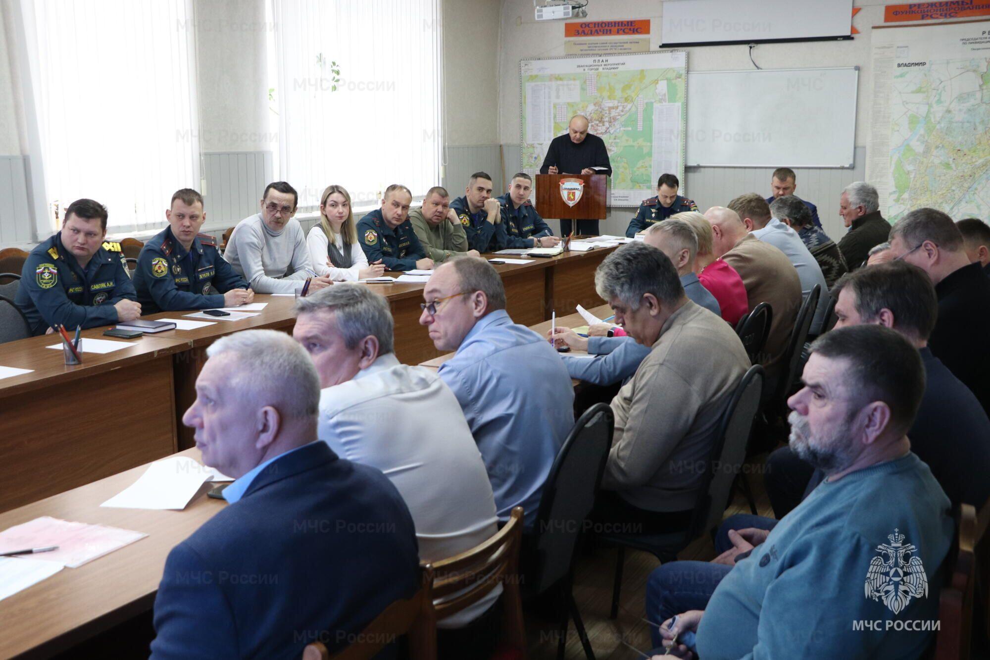 komissiya-gu-mchs-rossii-po-vladimirskoy-oblasti-proveryaet-gotovnost-municipalnyh-obrazovaniy-k-sezonnym-riskam_17725300221187354871.jpg