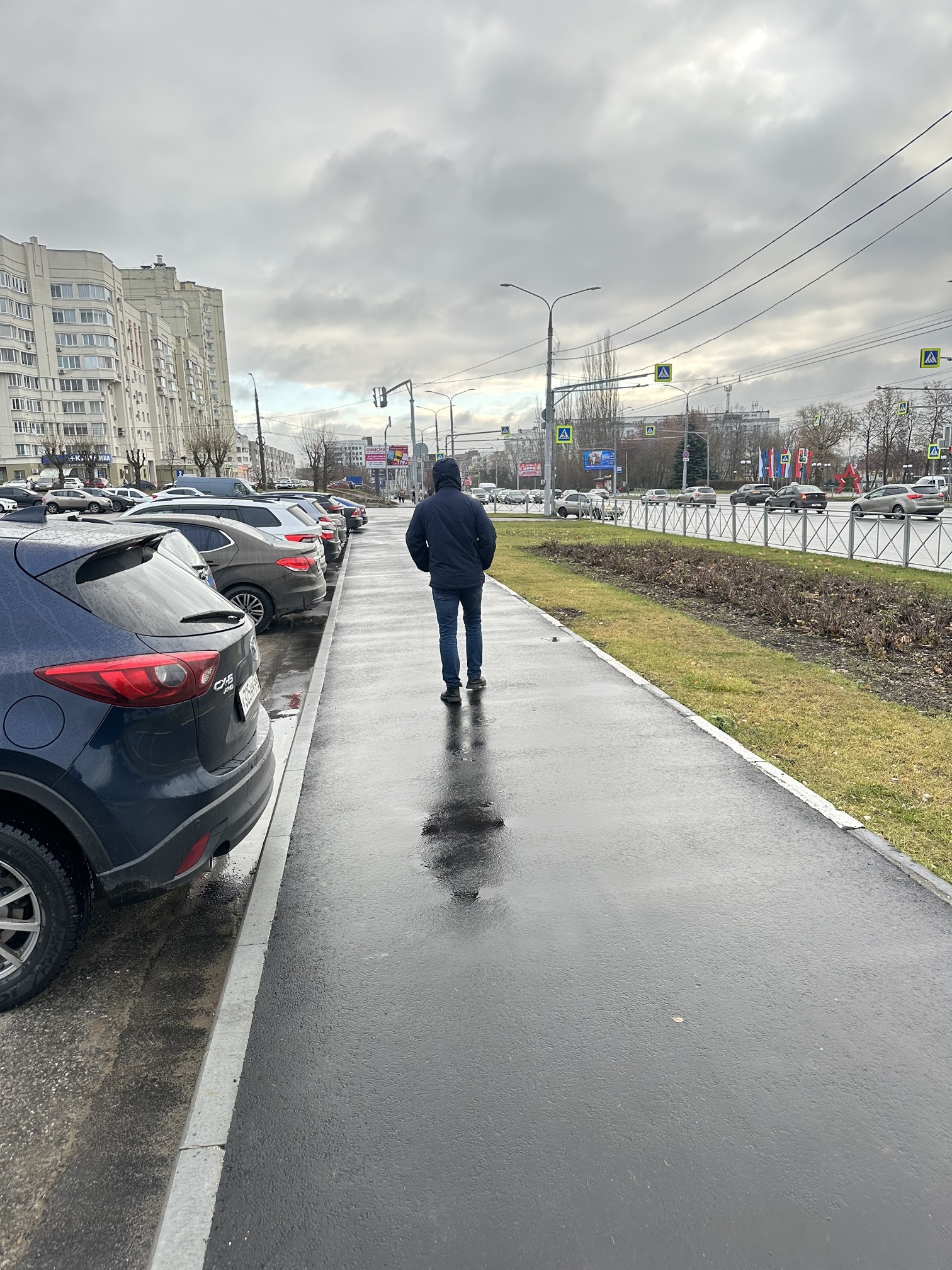 На парковке у Белого дома дома в целях безопасности установят шлагбаумы -  новости Владимирской области