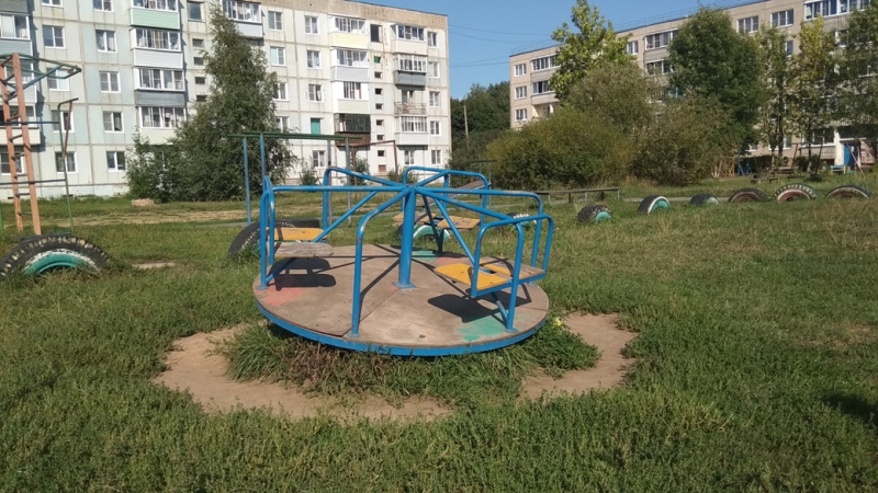 Заброшенные властями игровые площадки стали представлять настоящую  опасность для детей - новости Владимирской области