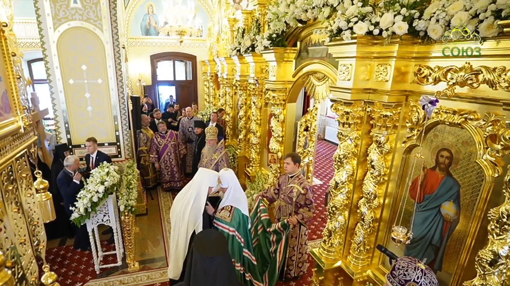 line-08.jpg