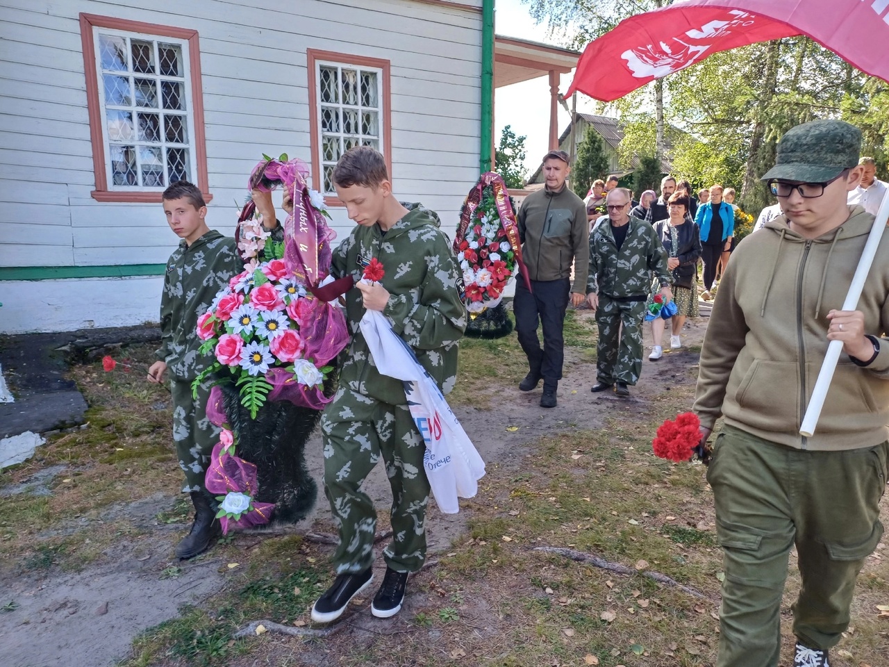 Под Гусь-Хрустальным похоронили останки участника Великой Отечественной  войны, найденные поисковиками в Новгородской области - новости Владимирской  области