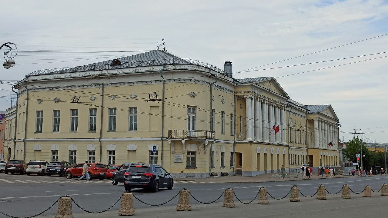 DomOfitserov.jpg