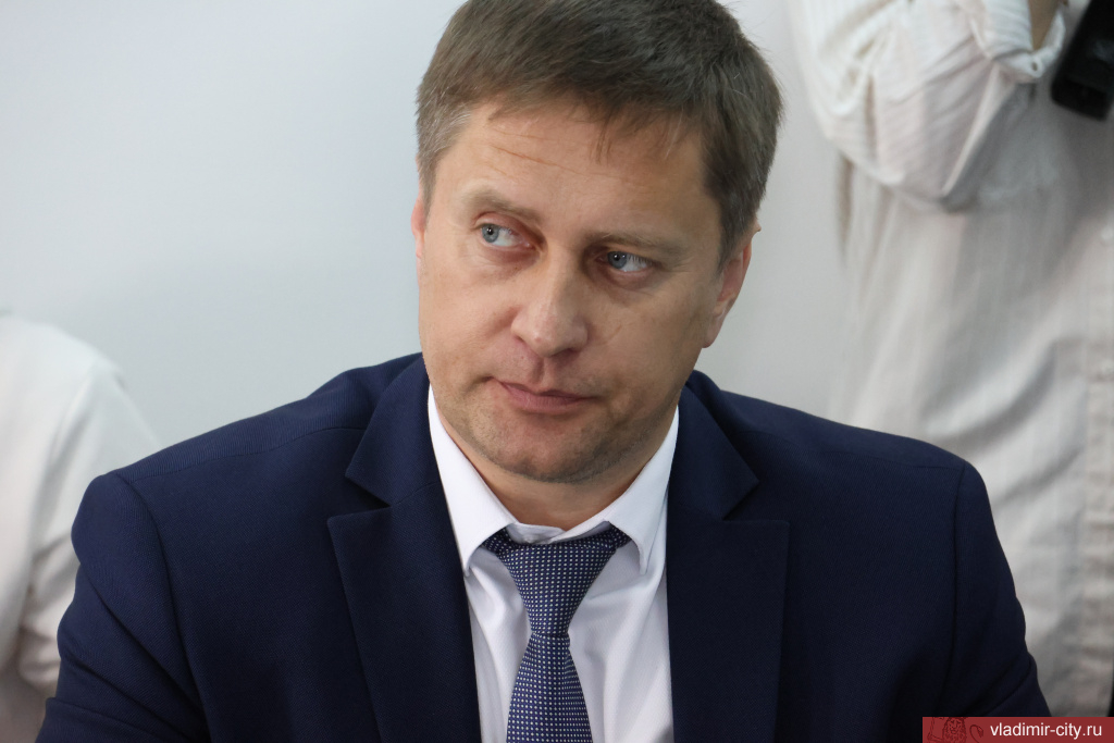 3Z9A1710.jpg