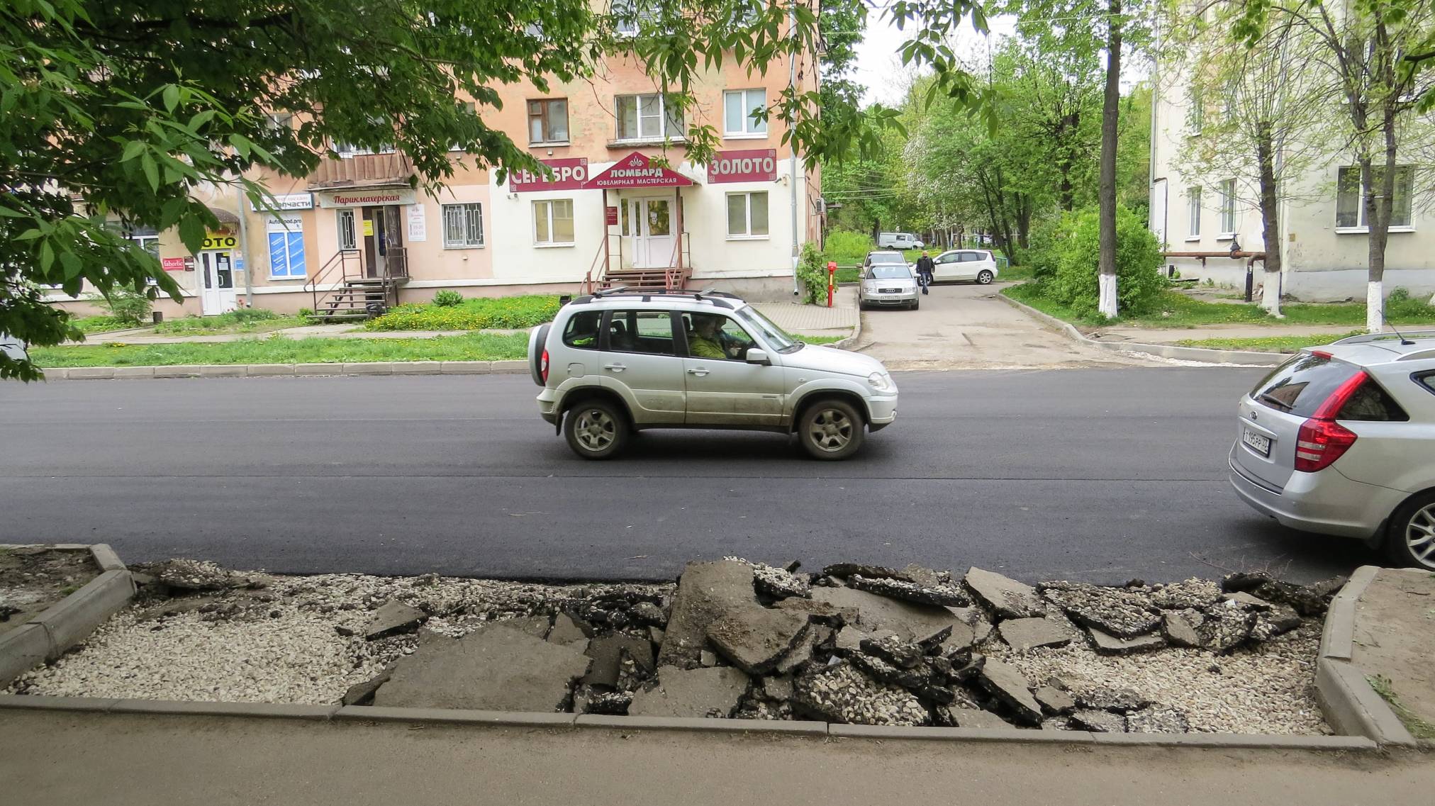 На Усти-на-Лабе разгромили не понравившиеся Андрею Шохину парковки. Местные  предприниматели делали их за свой счет по согласованию с мэрией Владимира -  новости Владимирской области